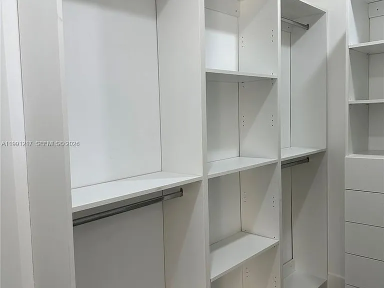 4625 SW 32nd Ave #Townhouse 1C — Photo 13