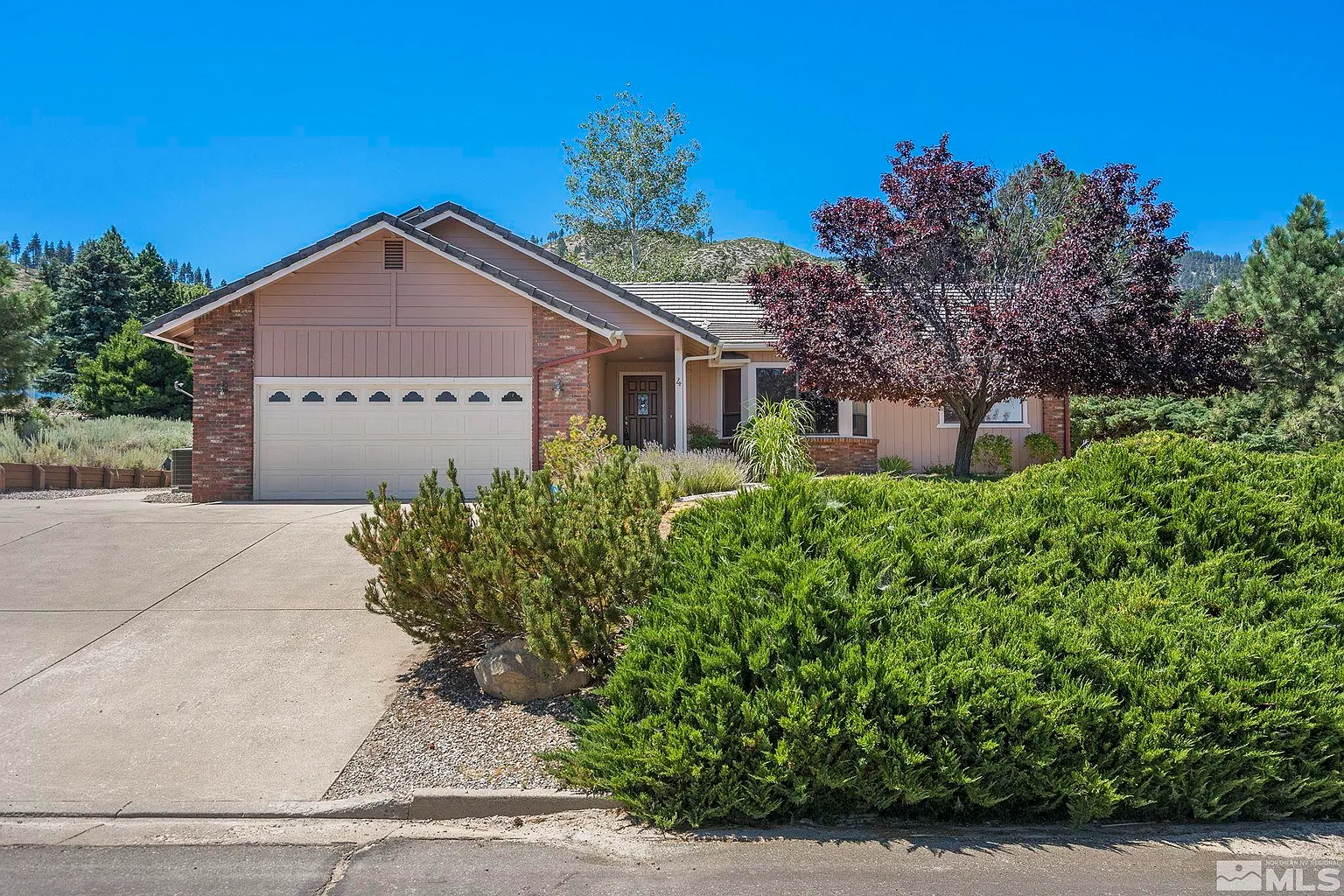 4 Woodstock Cir photo 1