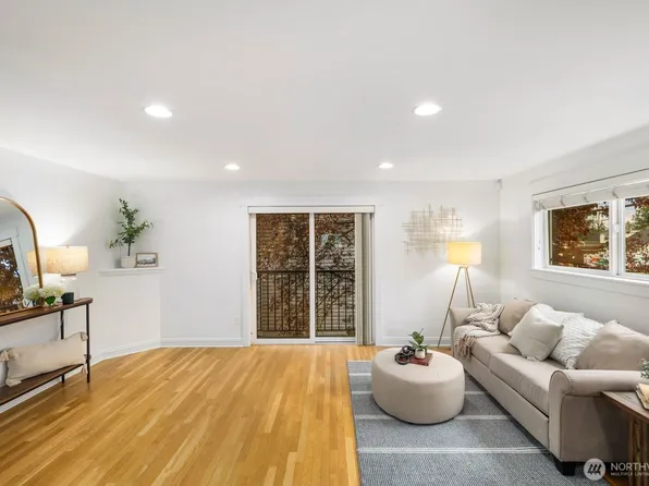 337 N 105th Street #A, Seattle, WA 98133