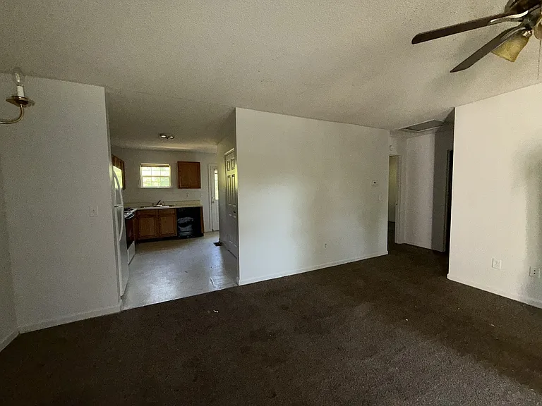161 Shamrock Ln #A — Photo 8