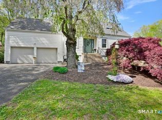 117 Rolling Hills Drive, Oxford, CT 06478