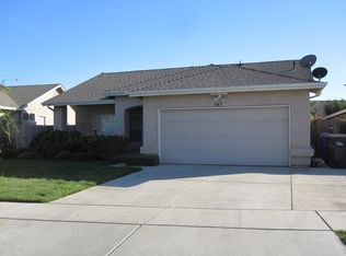 743 W Kristen St, Farmersville, CA 93223