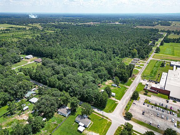 4th image of 576 County Road 2268
