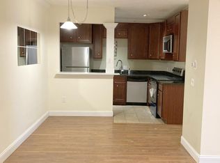 9 Davis Rd APT A2, Acton, MA 01720