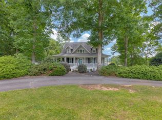 1736 Belle Shoals Rd, Pickens, SC 29671