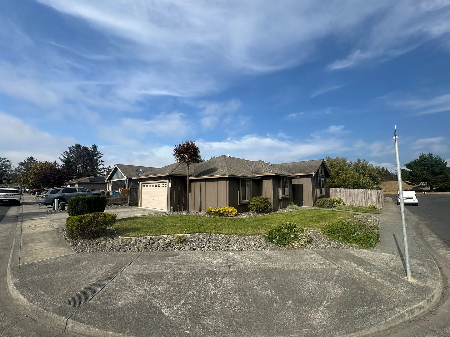 Lovely Loleta! Executive 3 bed, 2 bath home — Photo 2