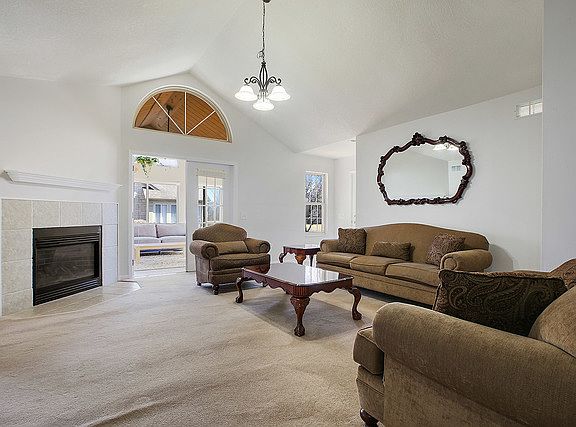 3rd image of 18236 Murphy Cir #0