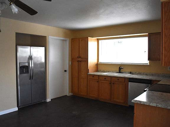 5th image of 21919 Hayfork Pl
