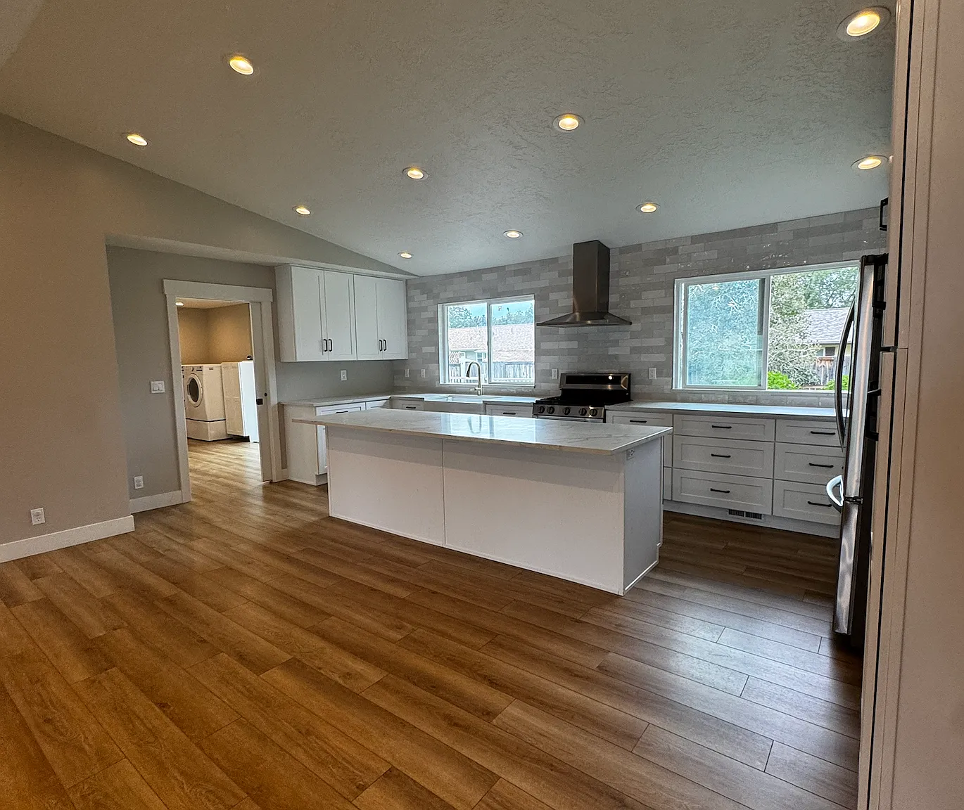 5 bed, 2674 sqft, $3,150 — Photo 4