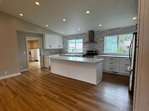 4th image of 8982 S Ida Ln