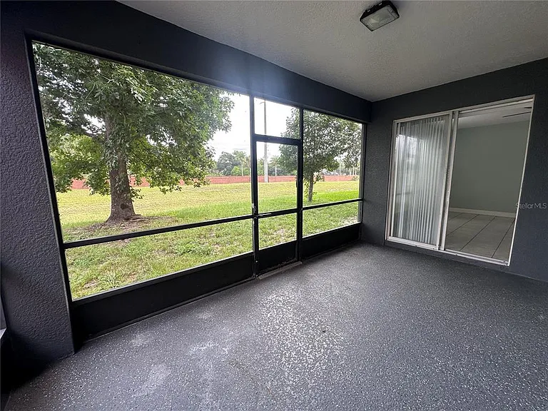 1714 Cambridge Village Ct — Photo 21