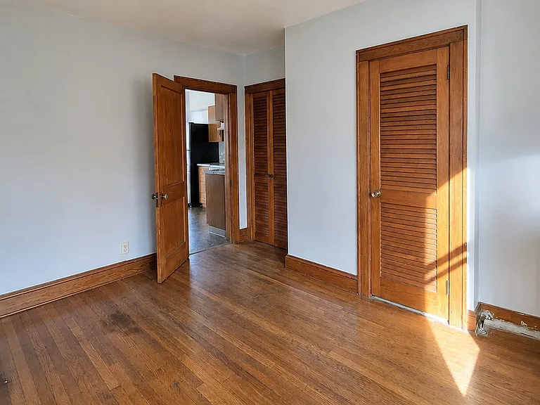 1048 Broad St #2A — Photo 2