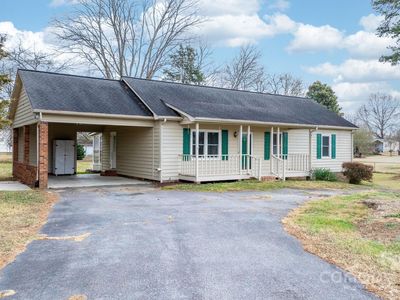 4012 24th Street Pl NE, Hickory, NC, 28601