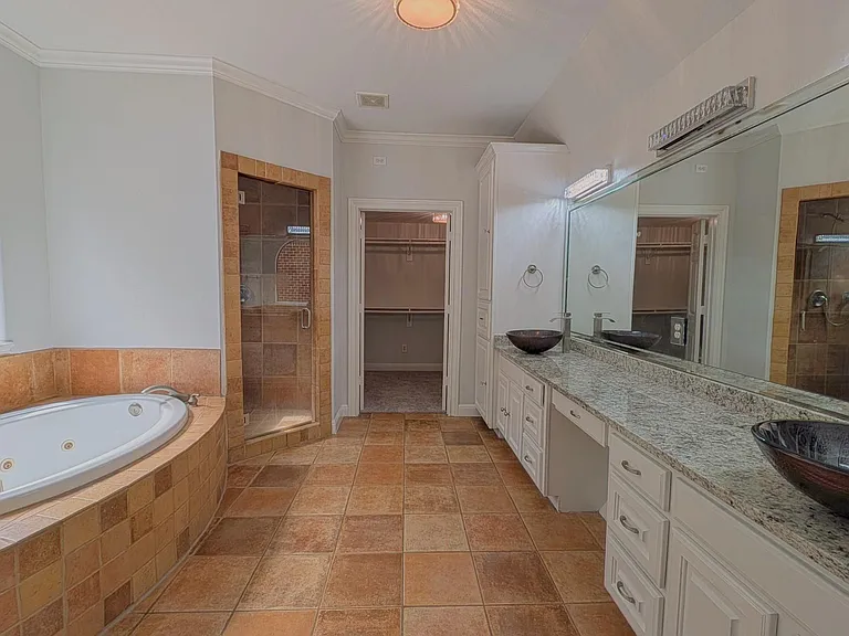 1307 Riverine Ct — Photo 29