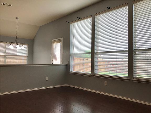 4th image of 1188 Oak Hill Ln