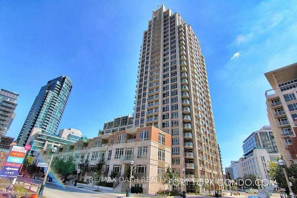 3 bed, $3,600 — Photo 1