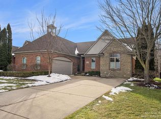 5300 Pinnacle Ct, Ann Arbor, MI
