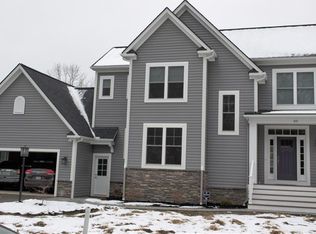 60 Willard Ave, Brighton, NY 14620