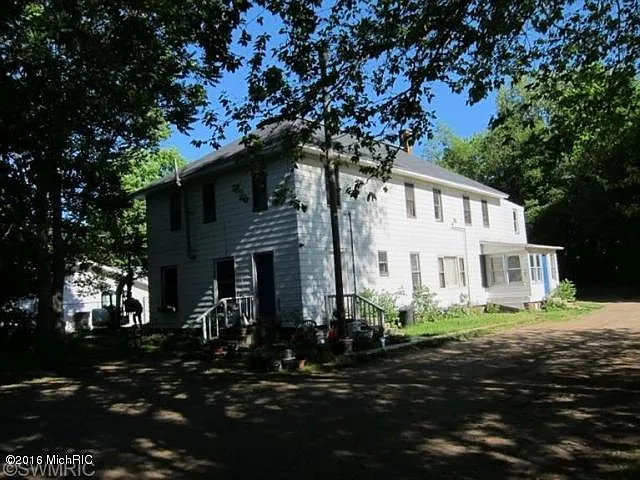 Building Photo 3