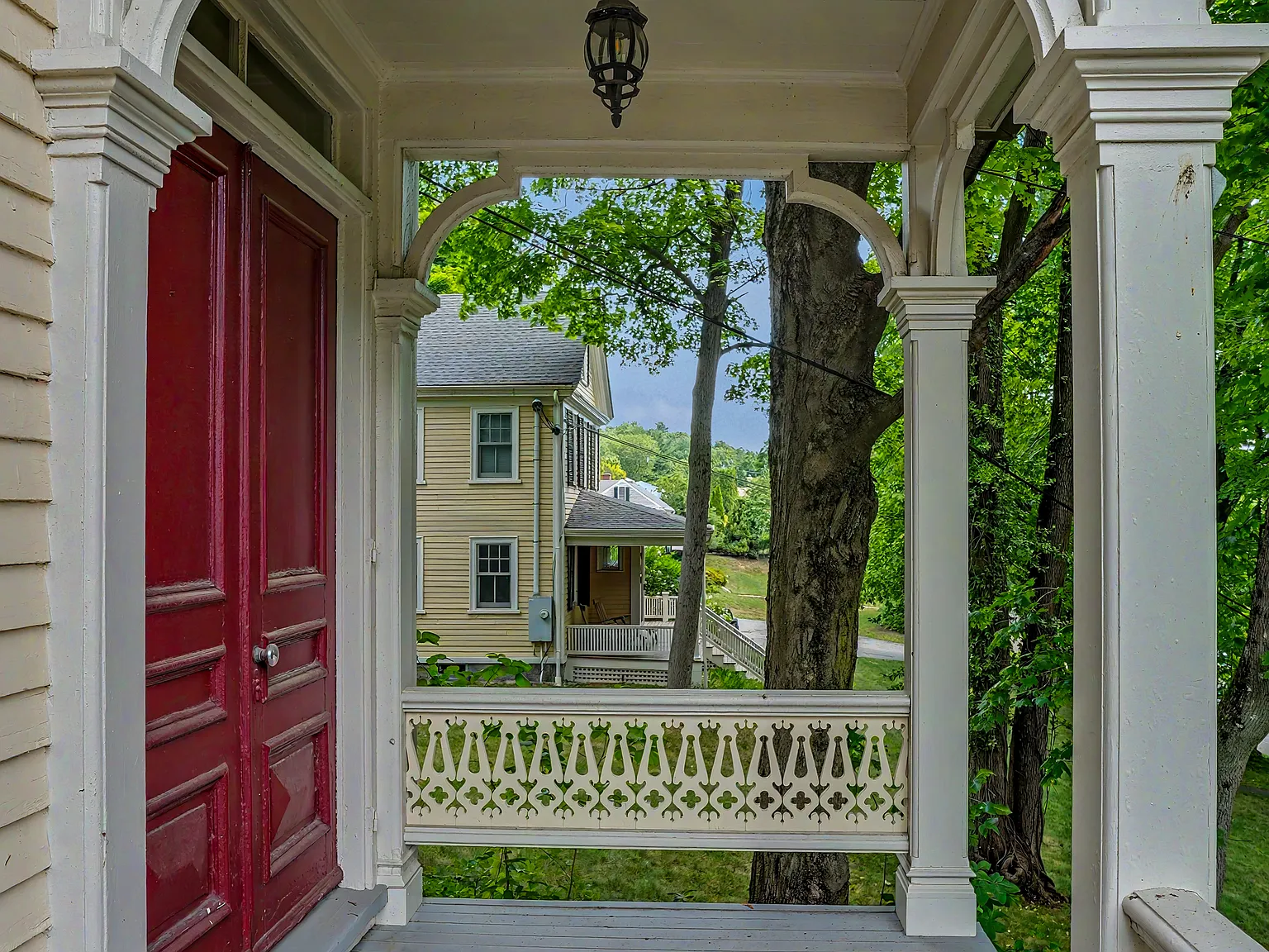 6 bed, 3.5 bath, 3405 sqft, $8,000 — Photo 2