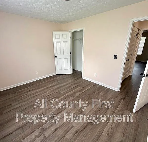 3335 Crestview Ct — Photo 8