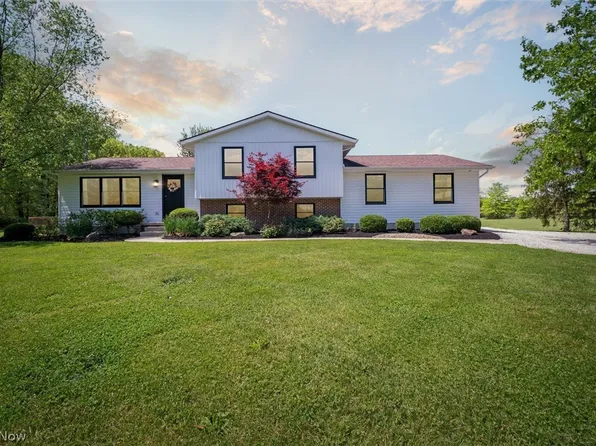 2035 Porter Rd, Atwater, OH 44201