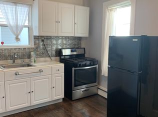 182 W 8th St #1, Boston, MA 02127