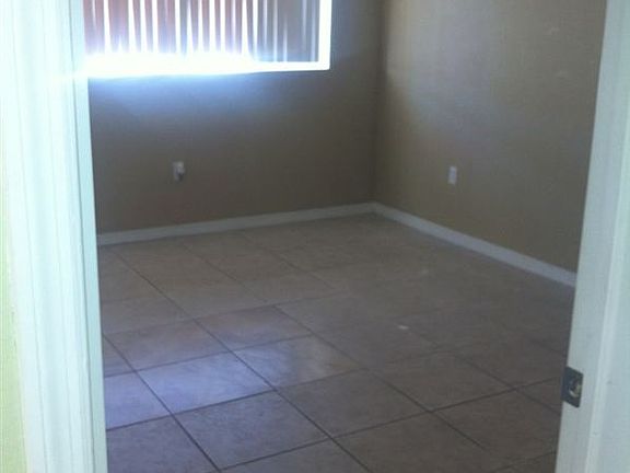 7701B223 Bedroom