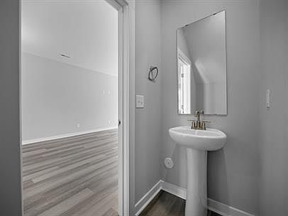 4th image of 302 Starfish Ln #1