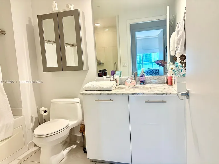 55 SE 6th St #1706 — Photo 13