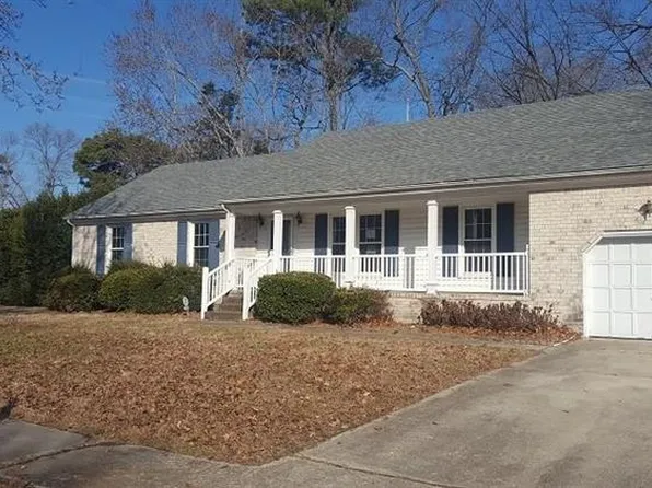 3928 Kalona Rd, Portsmouth, VA 23703