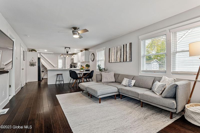 5th image of 7 Austin Avenue
