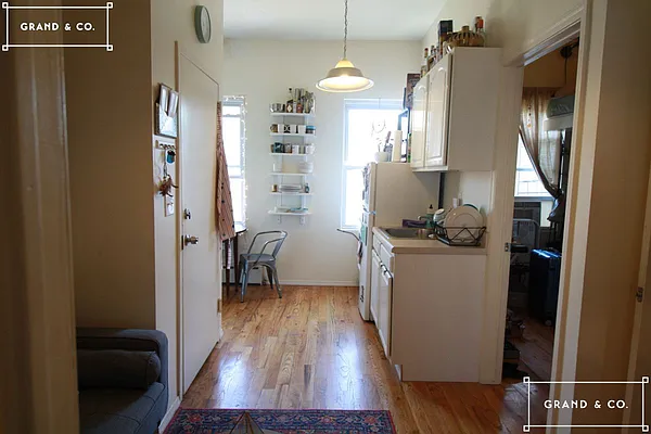 Rented by Grand & Co. | media 27