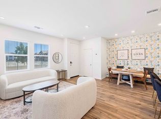 3961 E Huntington St, Ontario, CA 91761
