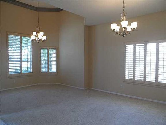 2nd image of 6287 Viale Del Sol Ave