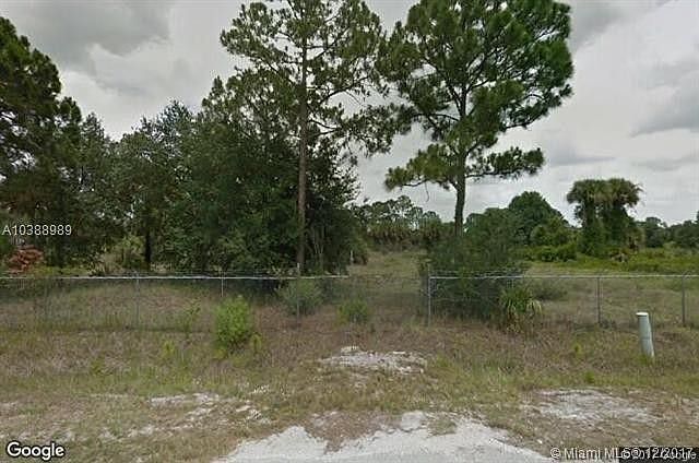 2nd image of 365 S Quebrada St
