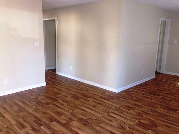 4th image of 1845 N Centennial St