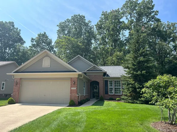26482 Higgins Way, Brownstown, MI 48134
