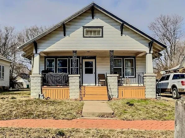 1411 Stevens Ave, Parsons, KS 67357