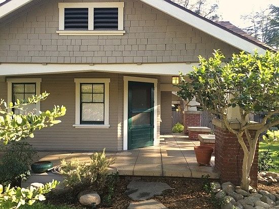 2nd image of 536 E Sacramento St