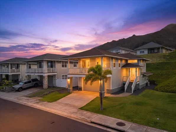35 Palua St, Wailuku, HI 96793