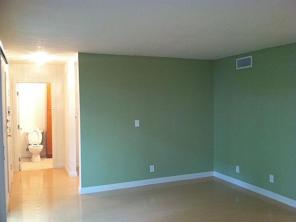 3rd image of 1115 Cordova St APT 109