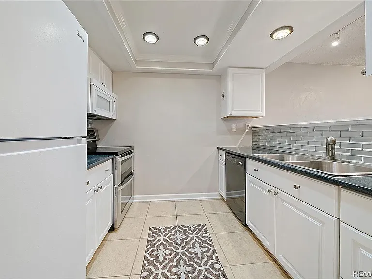 14120 E Temple Dr #Y04 — Photo 7