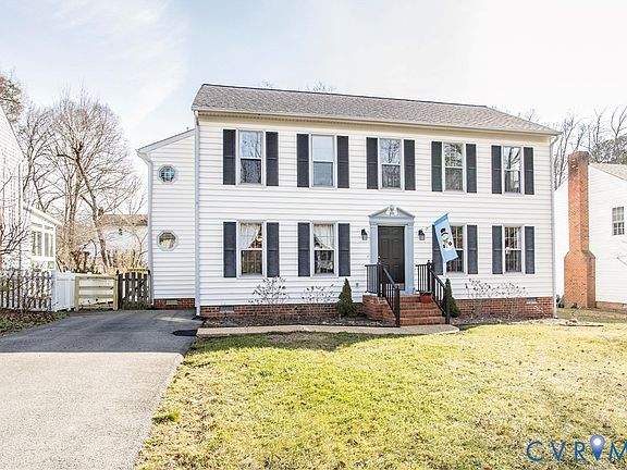3rd image of 1513 Wood Grove Cir