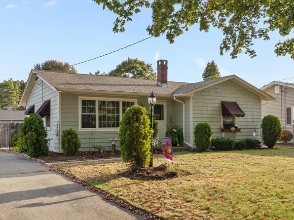 62 Longview Rd, New Bedford, MA 02745