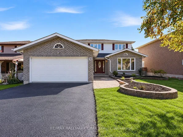 38 Imperial Cres, Bradford West Gwillimbury, ON L3Z 2N7