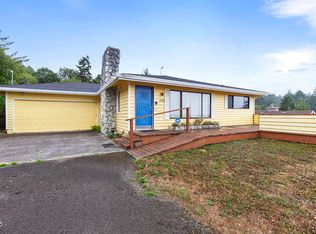 240 SW Cedar St, Waldport, OR 97394