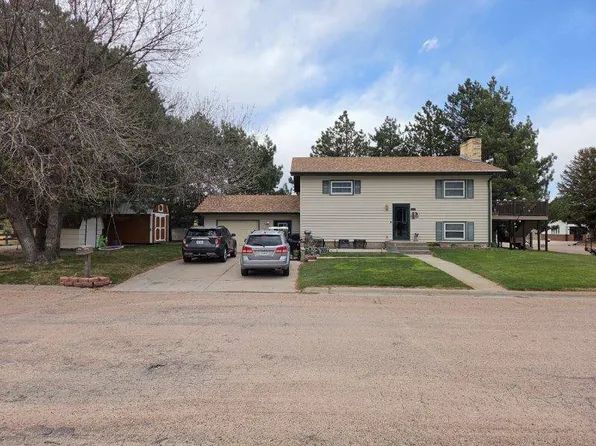 404 Mitchem Ave, Grant, NE 69140