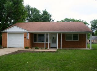 1524 Campus Rd, Manhattan, KS 66502