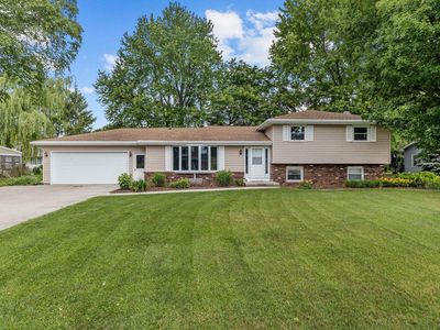 732 Manchester Rd, Neenah, WI, 54956